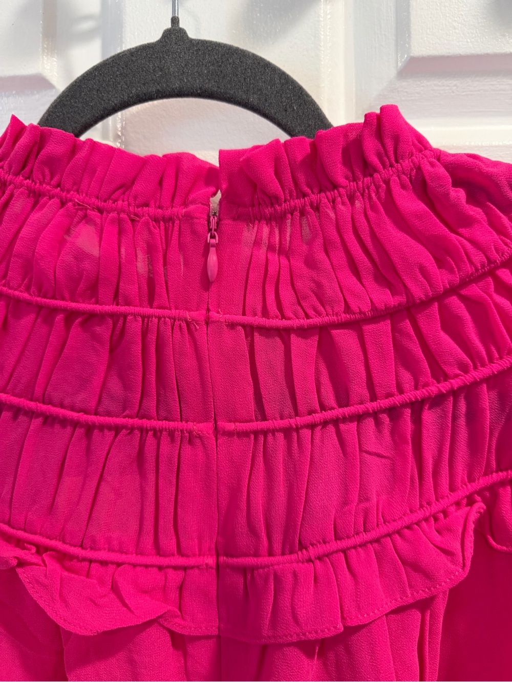 NWT entro Boutique Hot Pink Ruffled Yoke Blouse Sz S & M - Picture 4 of 7